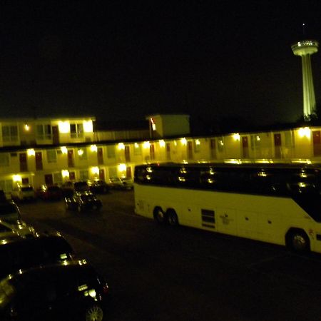 Fairway Inn By The Falls Niagara-vízesés Kültér fotó