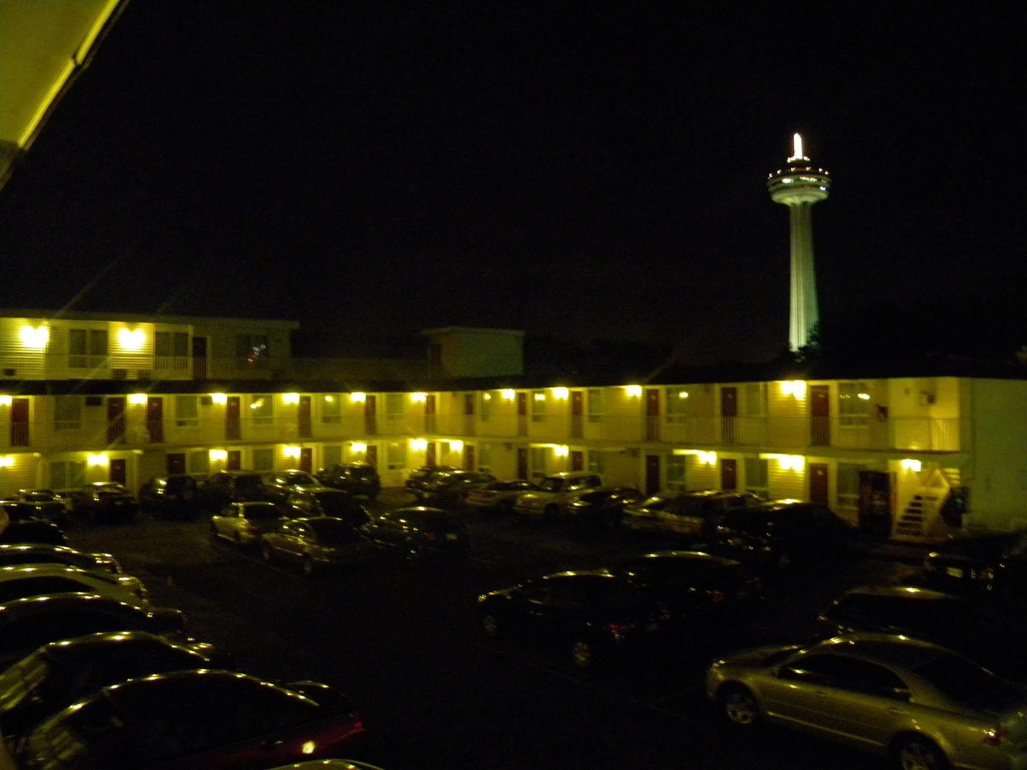 Fairway Inn By The Falls Niagara-vízesés Kültér fotó