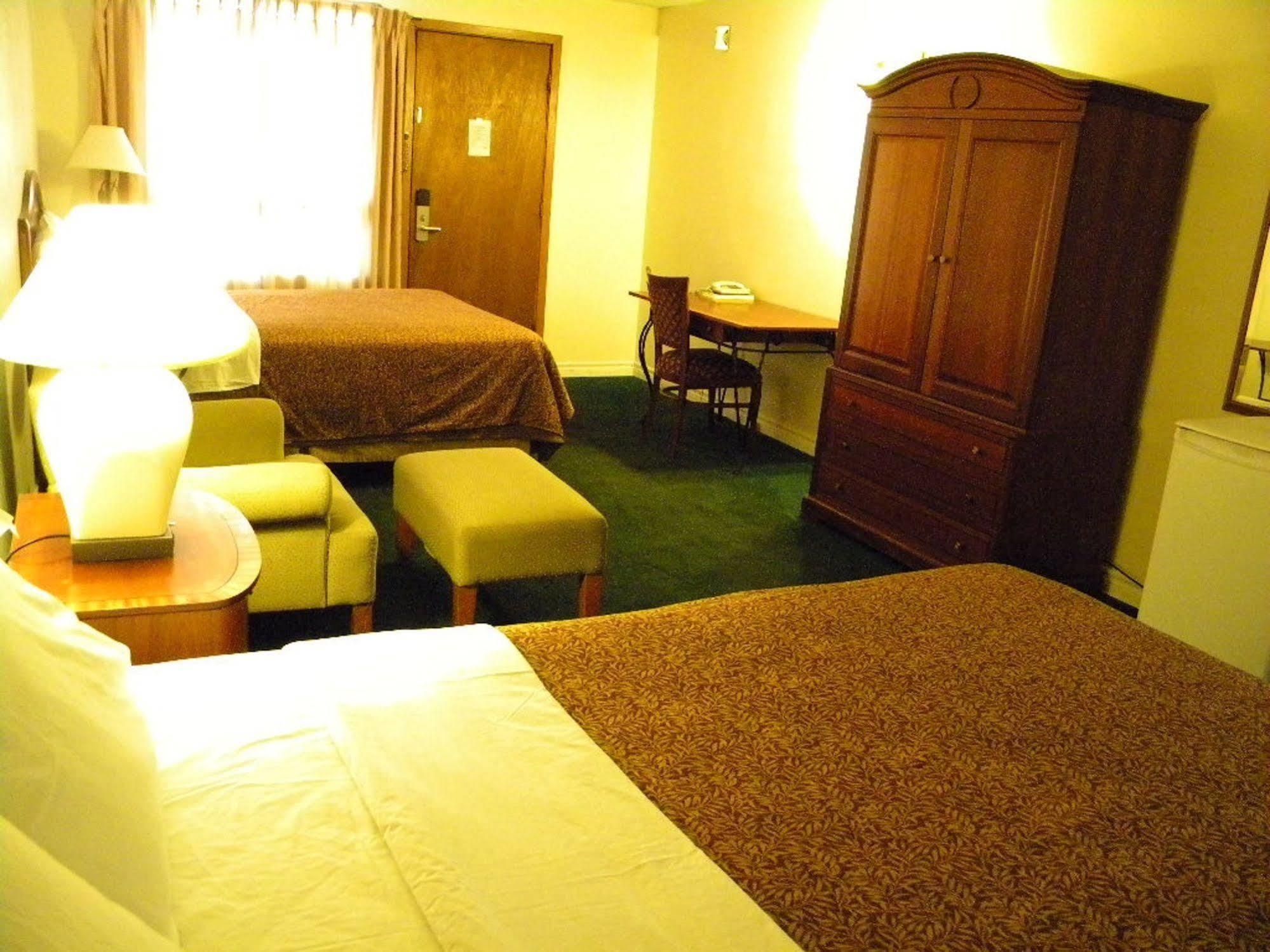 Fairway Inn By The Falls Niagara-vízesés Kültér fotó